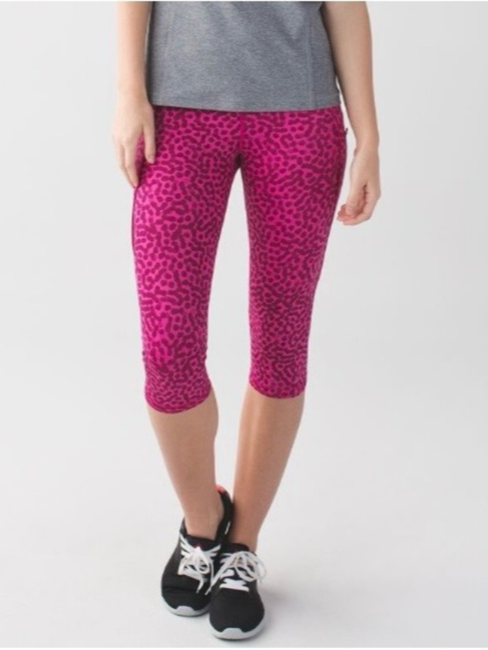 Lululemon Run: Top Speed Crop Ace Spot Jewelled Magenta Dashing Purple / Dashing